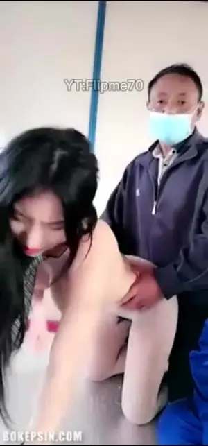 Thumbnail untuk kategori Bokep Gangbang di Ngintip Gadis Mandi